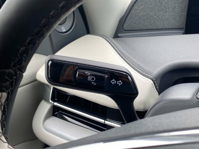 New 2026 Lincoln Navigator Reserve AWD/4WD image 18