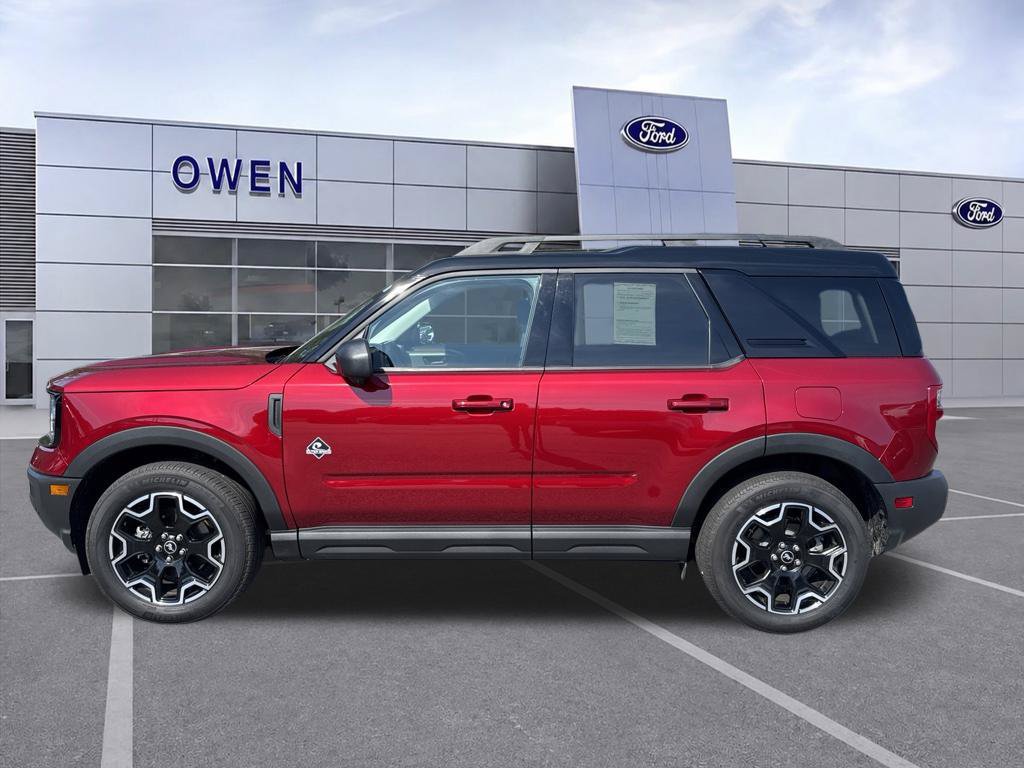 Used 2025 Ford Bronco Sport Outer Banks w/ Outer Banks Tech Package+ AWD/4WD image 2