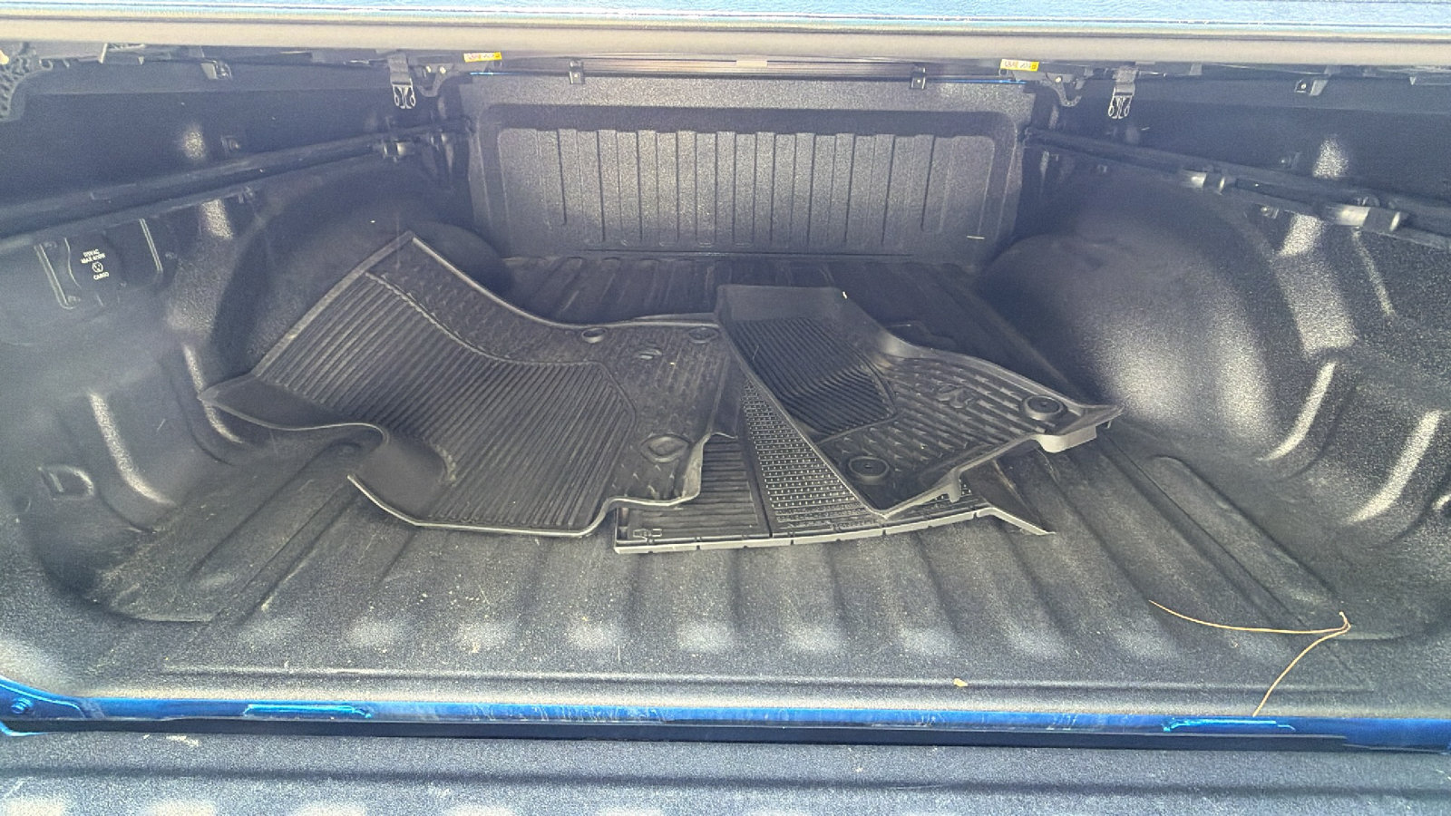 Used 2025 RAM 1500 Warlock AWD/4WD image 13