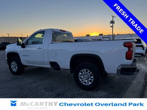 Used 2022 Chevrolet Silverado 2500 LT w/ Convenience Package image 8