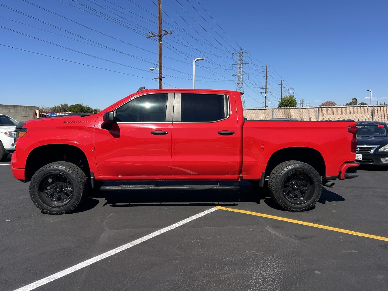 Used 2022 Chevrolet Silverado 1500 Custom RWD image 3