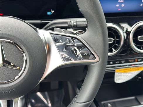 New 2026 Mercedes-Benz GLA 250 image 16