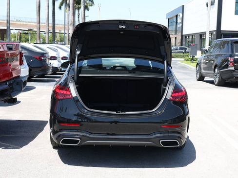 Used 2023 Mercedes-Benz C 300 Sedan image 7