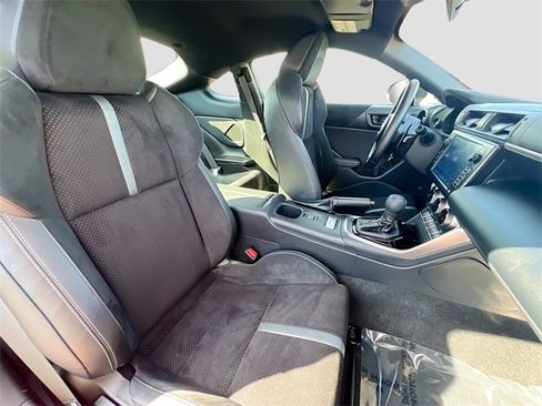 Used 2024 Toyota GR86 Premium image 26