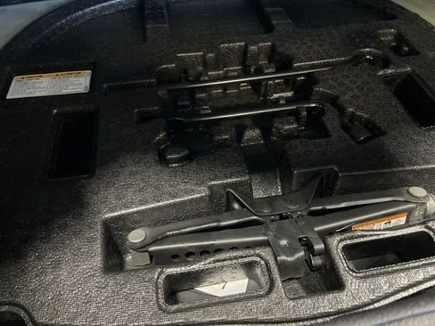 Used 2025 Toyota Camry SE image 26