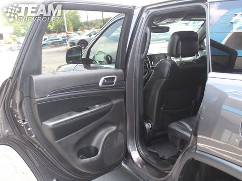 Used 2019 Jeep Grand Cherokee Limited AWD/4WD image 21