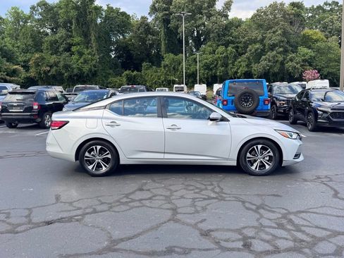 Used 2023 Nissan Sentra SV FWD image 4
