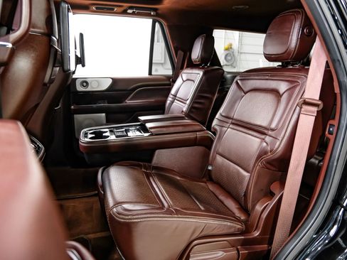 Used 2018 Lincoln Navigator Black Label w/ Cargo Package AWD/4WD image 55