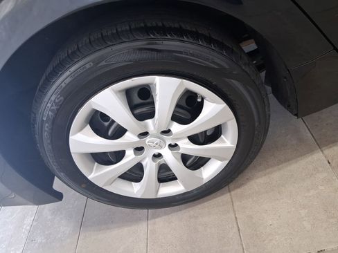 Used 2022 Toyota Corolla LE image 10