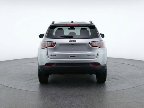 Used 2025 Jeep Compass Trailhawk AWD/4WD image 7
