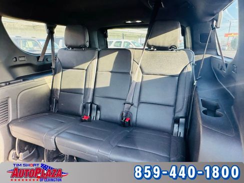 Used 2022 Chevrolet Suburban LT w/ Luxury Package image 47