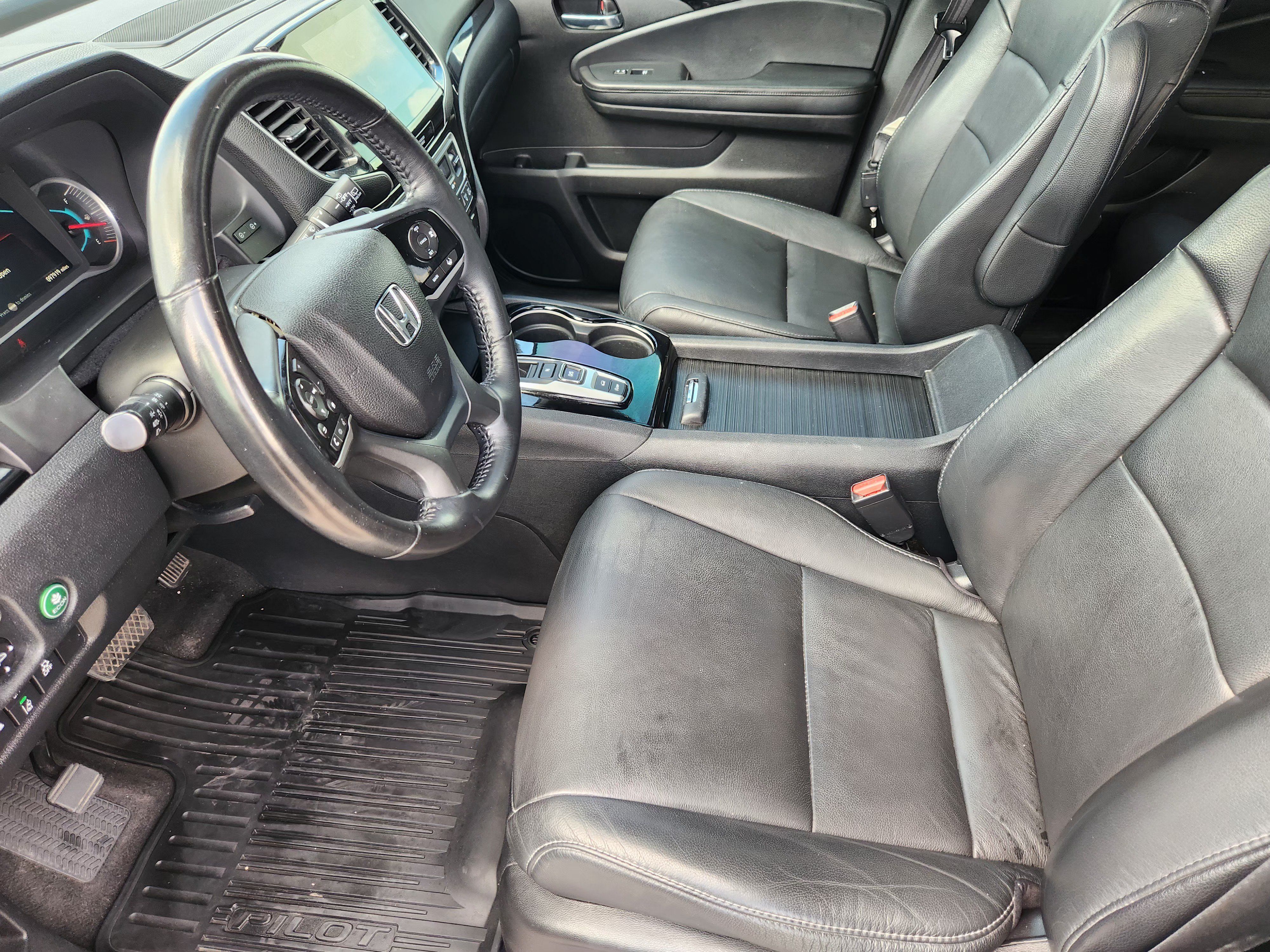 Used 2021 Honda Pilot Touring image 14