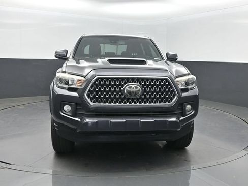 Used 2019 Toyota Tacoma TRD Sport AWD/4WD image 31