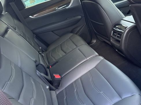 Used 2023 Cadillac XT5 Premium Luxury w/ Platinum Package AWD/4WD image 5