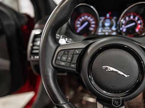 Used 2016 Jaguar F-TYPE R image 20