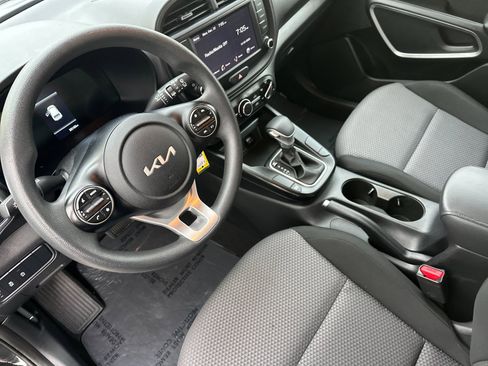 Used 2024 Kia Soul LX w/ Option Group 015 image 10