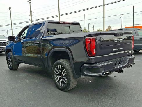 Used 2023 GMC Sierra 1500 AT4 w/ Technology Package image 4