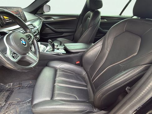 Used 2023 BMW 540i w/ M Sport Package RWD image 14