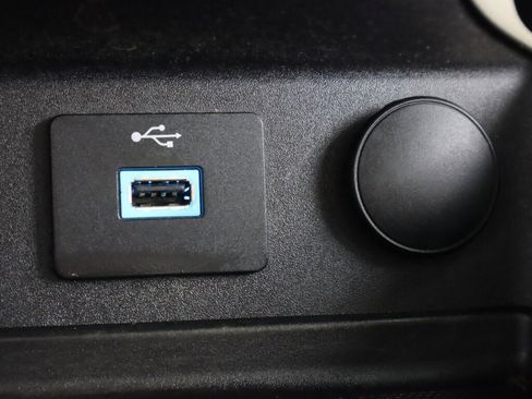 Used 2018 Ford Fusion SE image 22