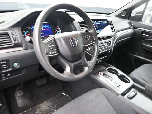 Used 2022 Honda Pilot Sport image 17