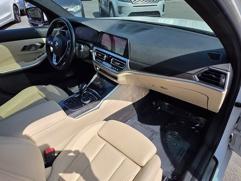 Used 2021 BMW 330i Sedan w/ Driving Assistance Package image 14