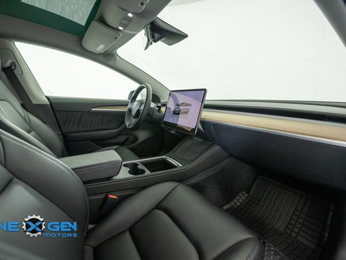 Used 2023 Tesla Model 3 Standard Range RWD image 38