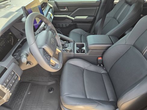 New 2026 Toyota 4Runner Limited AWD/4WD image 12