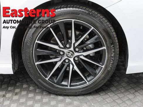 Used 2024 Toyota Camry SE FWD image 30