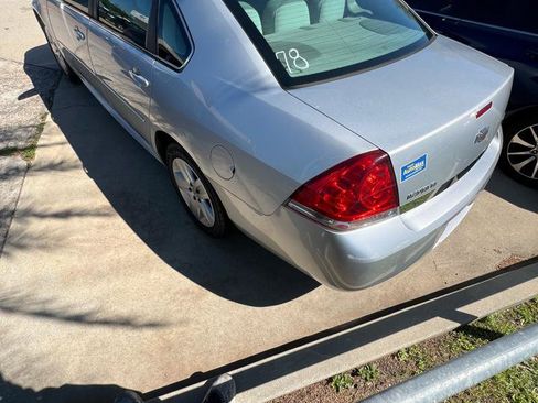 Used 2011 Chevrolet Impala LS image 4