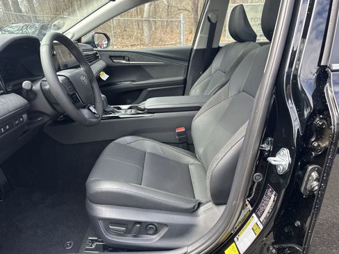 New 2026 Toyota Camry XLE AWD/4WD image 32