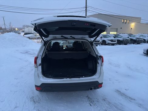 Used 2023 Subaru Forester Premium image 15