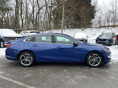 Used 2023 Chevrolet Malibu LT image 3