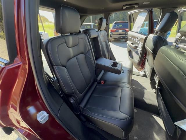 Used 2026 Jeep Grand Cherokee Limited w/ Limited Altitude Package AWD/4WD image 29