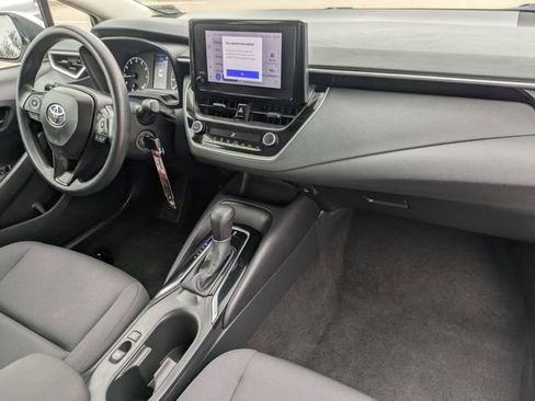 Used 2024 Toyota Corolla LE image 30