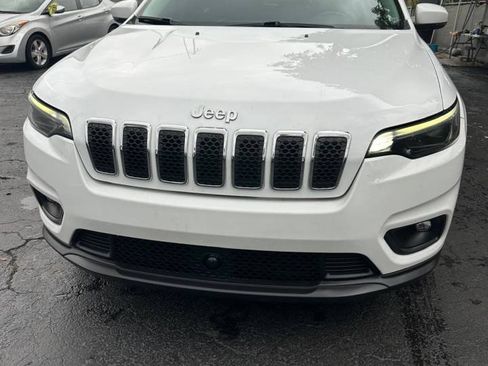 Used 2021 Jeep Cherokee Latitude Plus FWD image 9