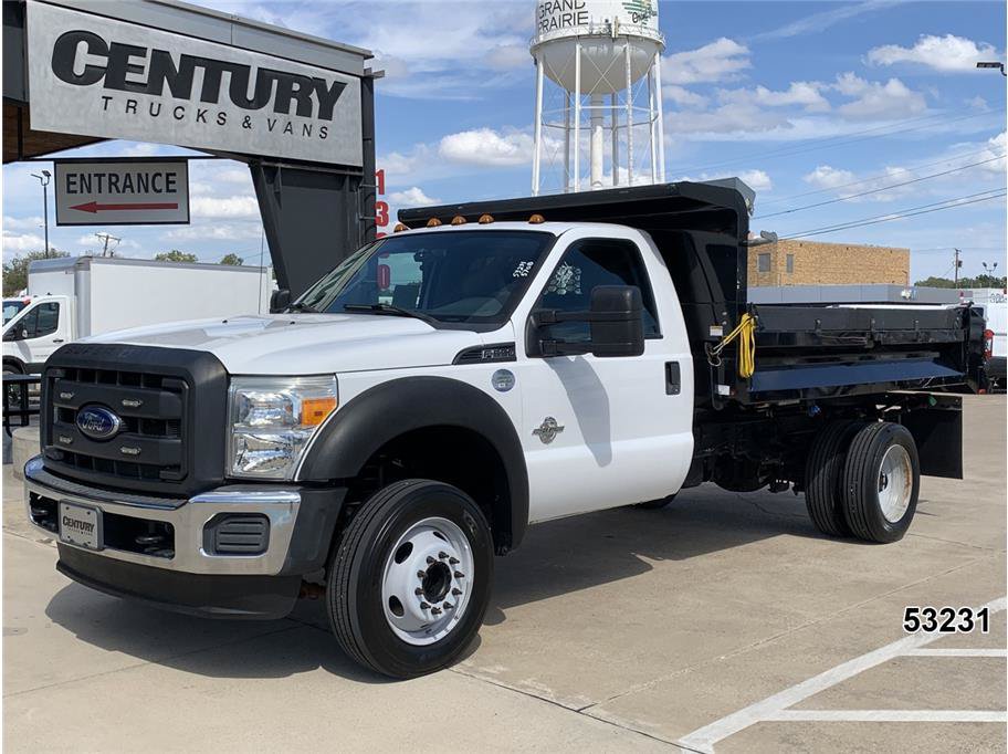 Used 2016 Ford F550 2WD Regular Cab Super Duty image 1