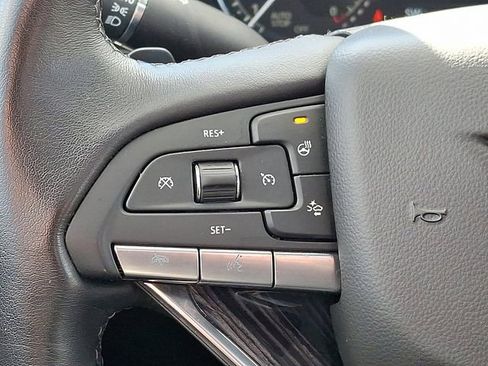 Certified 2025 Cadillac XT6 Premium Luxury image 25