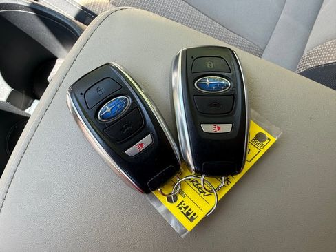 Used 2021 Subaru Outback Premium AWD/4WD image 27