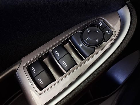 Used 2025 Chevrolet Malibu LT image 25