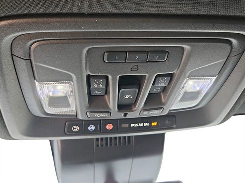 Used 2024 GMC Sierra 2500 AT4 w/ AT4 Premium Plus Package image 31