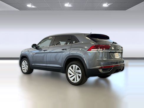Used 2023 Volkswagen Atlas Cross Sport SE w/ Panoramic Sunroof Package AWD/4WD image 3