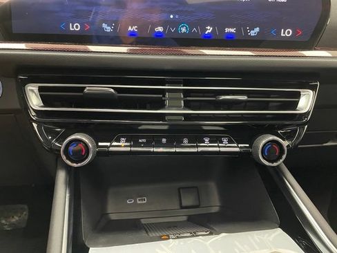 New 2026 Chevrolet Traverse Z71 w/ Driver Confidence Package AWD/4WD image 6