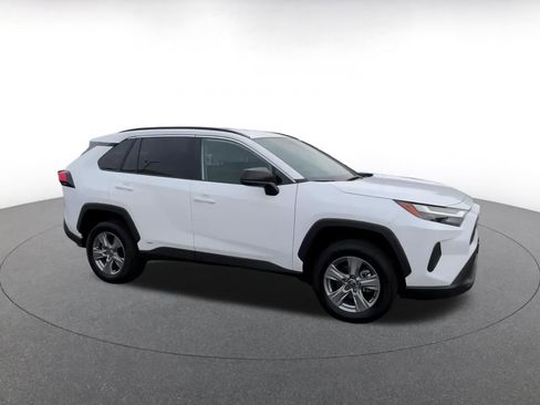 Used 2025 Toyota RAV4 LE image 2