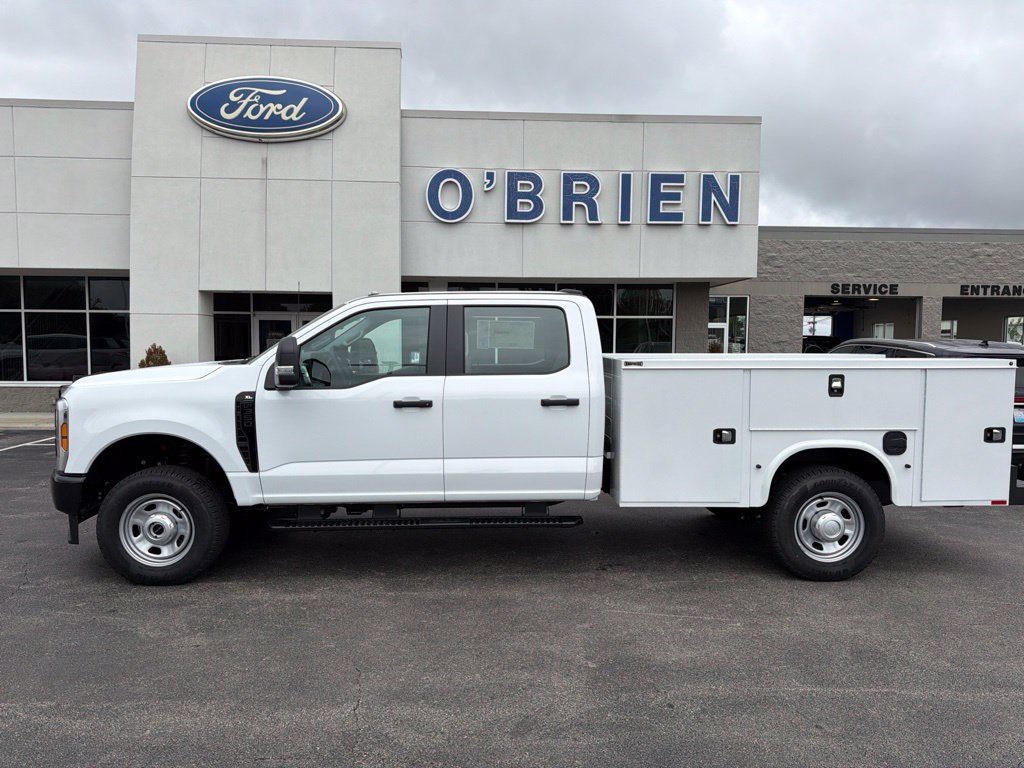 New 2027 Ford F350 XL w/ Snow Plow Prep Package AWD/4WD image 2