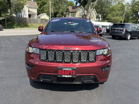 Used 2021 Jeep Grand Cherokee Laredo X AWD/4WD image 8