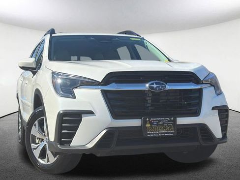 Certified 2025 Subaru Ascent Premium image 3