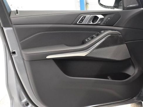 New 2026 BMW X5 xDrive40i w/ Premium Package AWD/4WD image 13