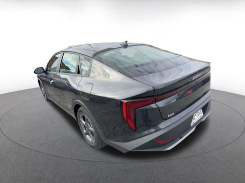 Used 2025 Kia K4 LXS image 5