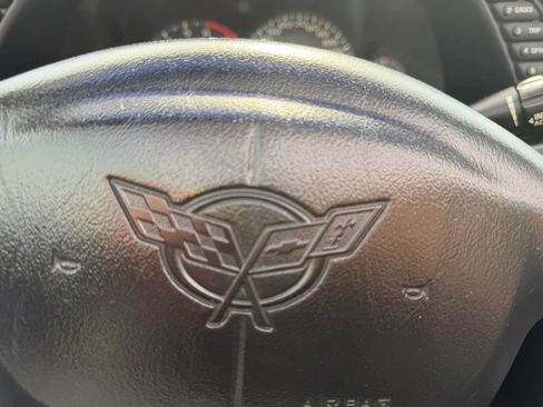 Used 2002 Chevrolet Corvette Coupe w/ Preferred Equipment Group2 image 21