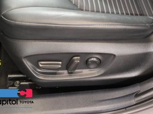Used 2023 Toyota Camry SE w/ Cold Weather Package FWD image 12